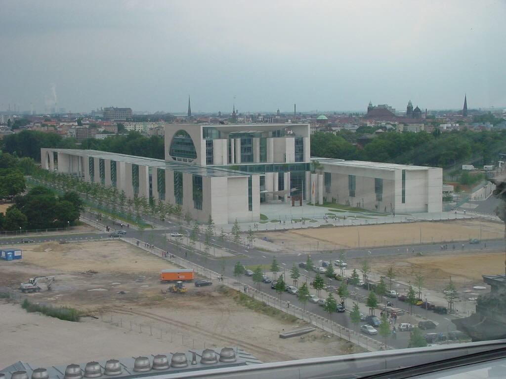 Kanzleramt from the Dome