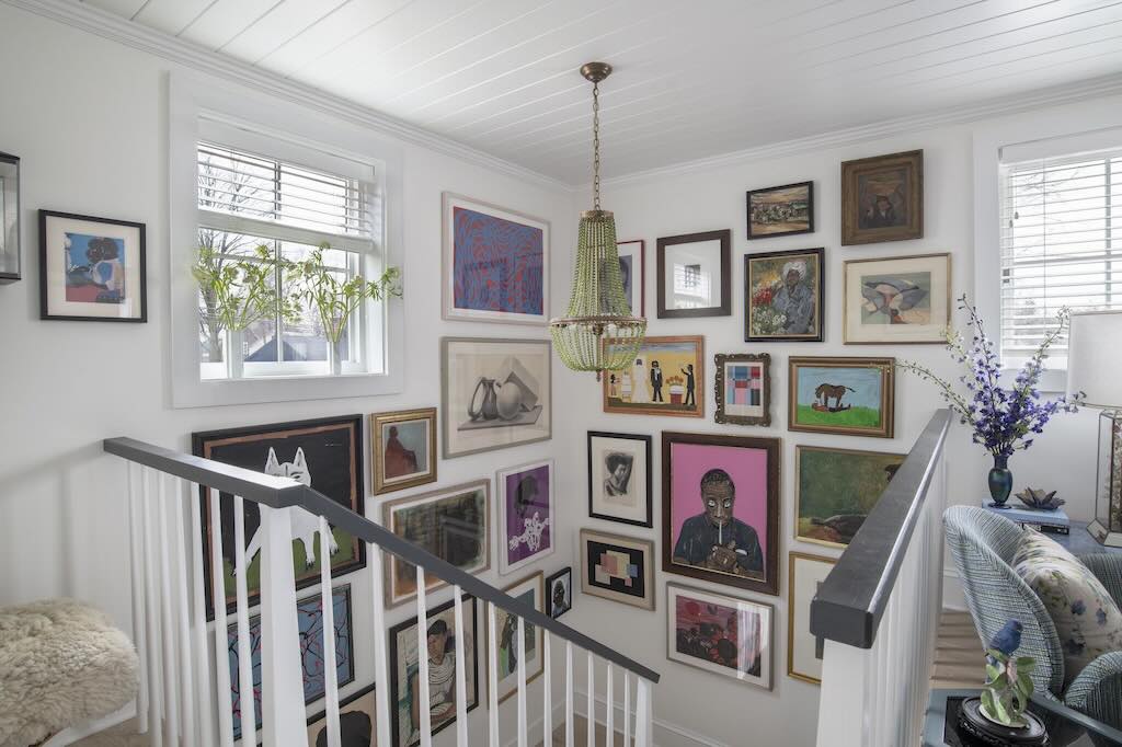 Paintings in stairs