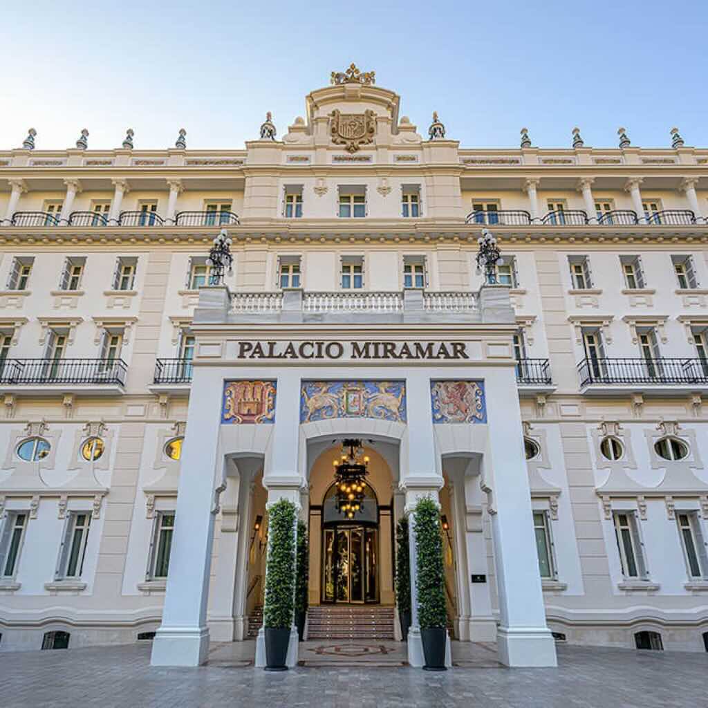 Gran Hotel Miramar Façade