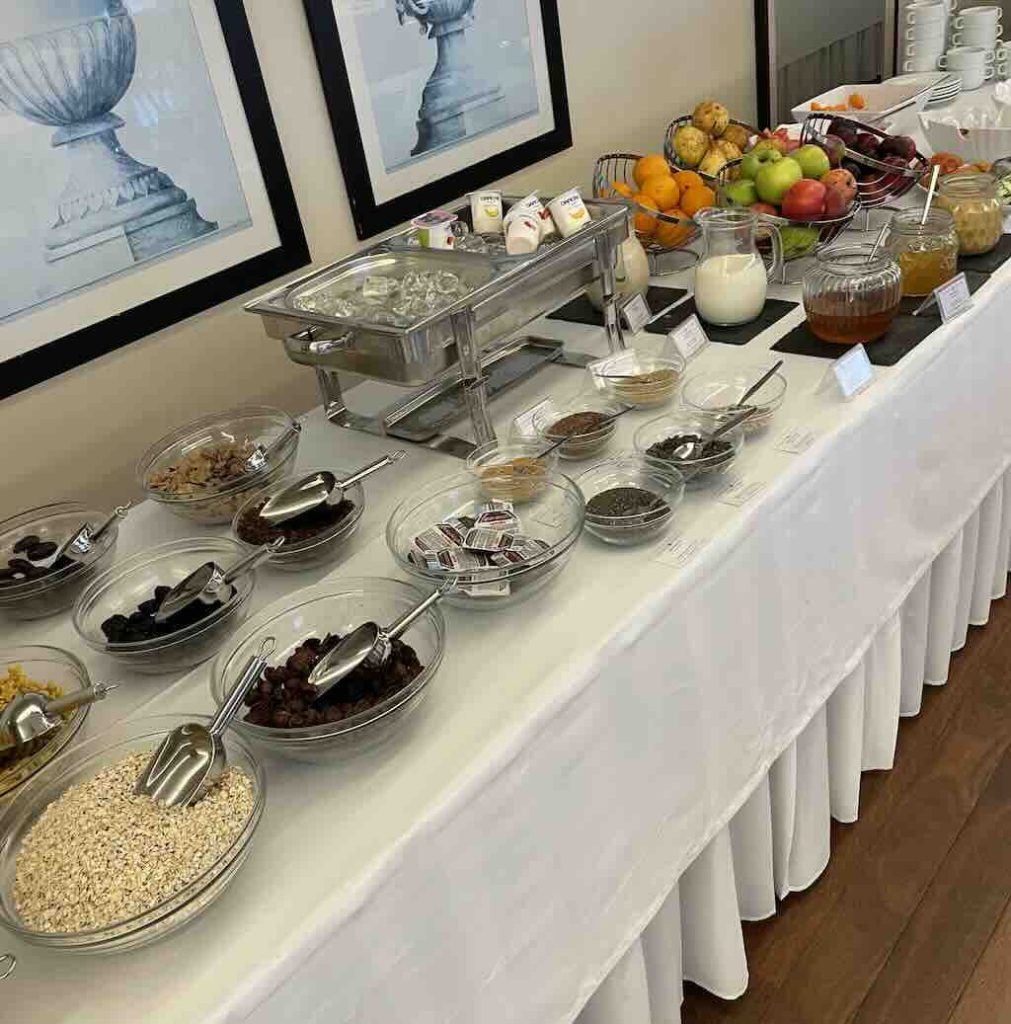 azores-hotel-breakfast2