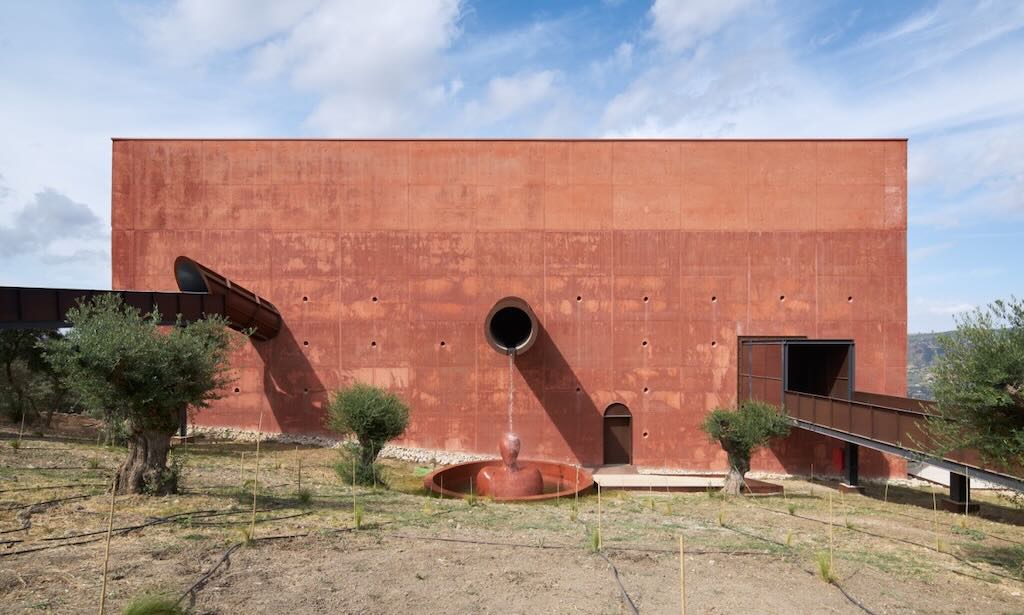 la-almazara-entrance