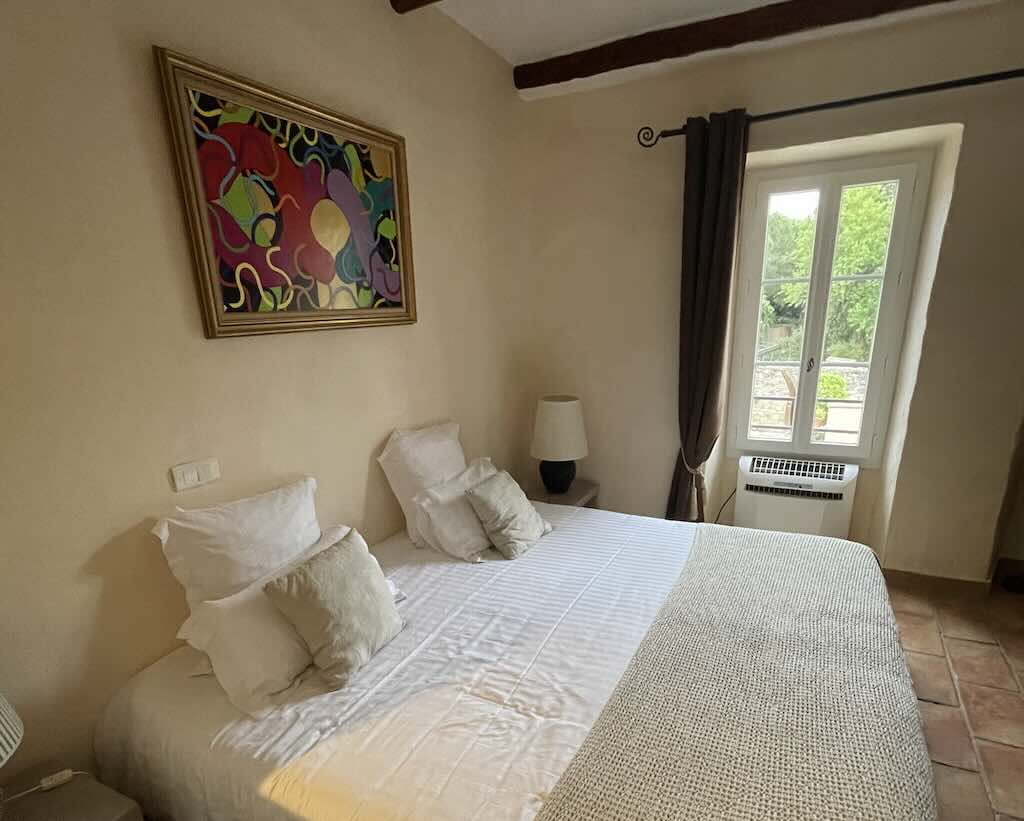mas-gleyzes-room