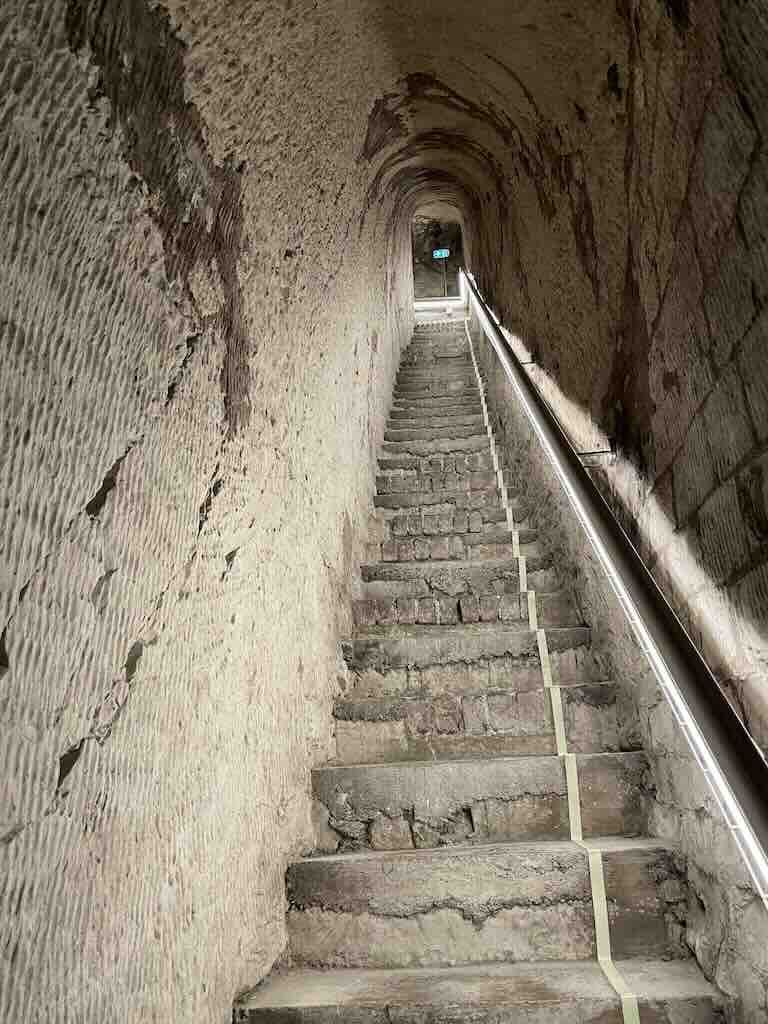 gosset-cave1
