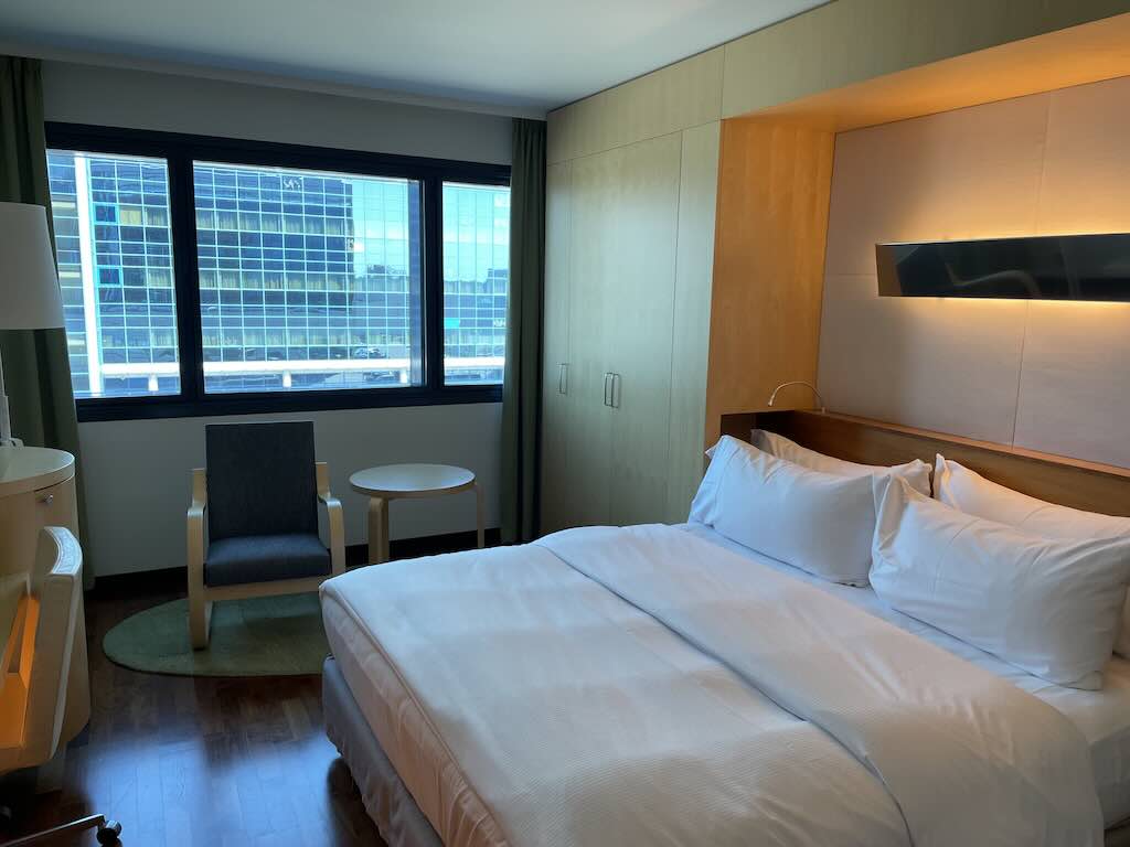 helsinki-hilton-bed