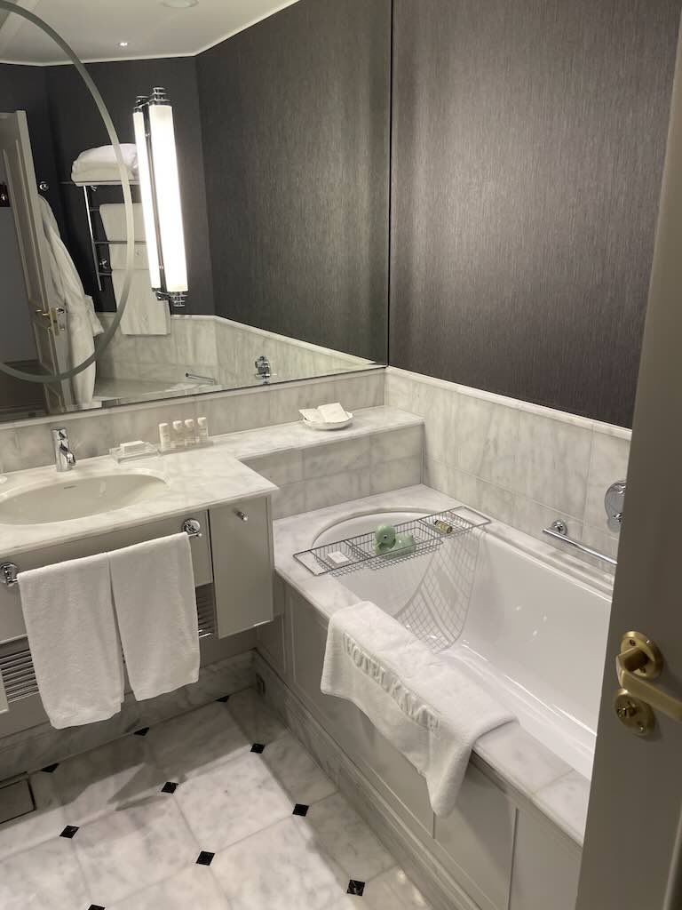 helsinki-kemp-bath2
