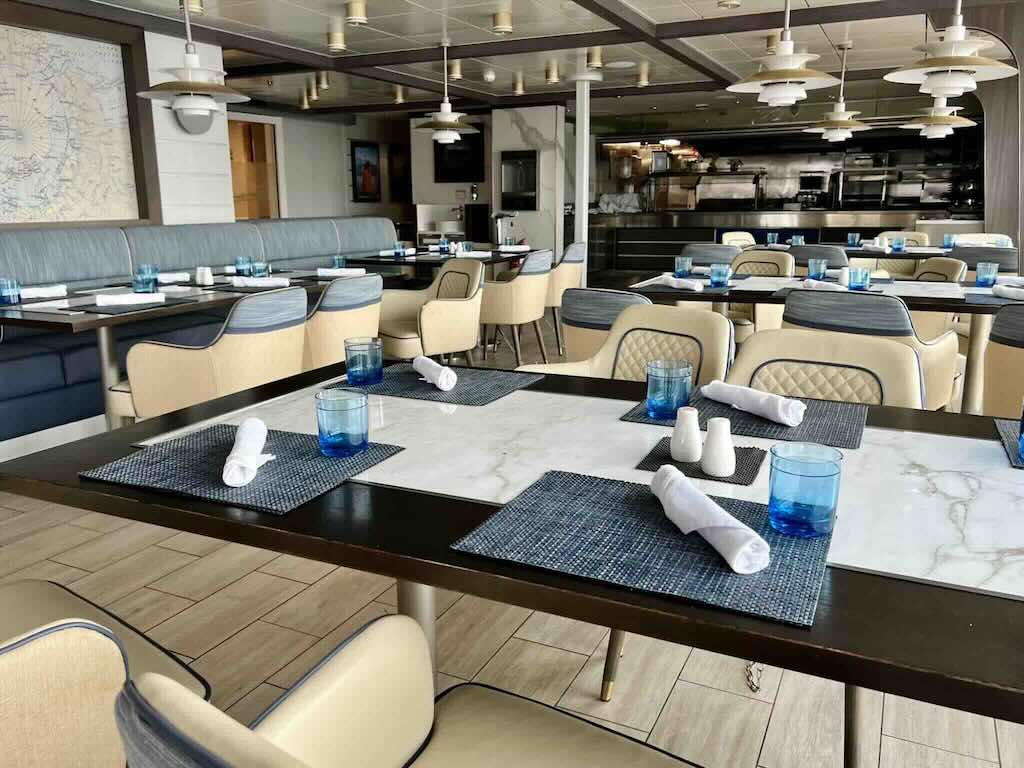 ocean-explorer-bistro
