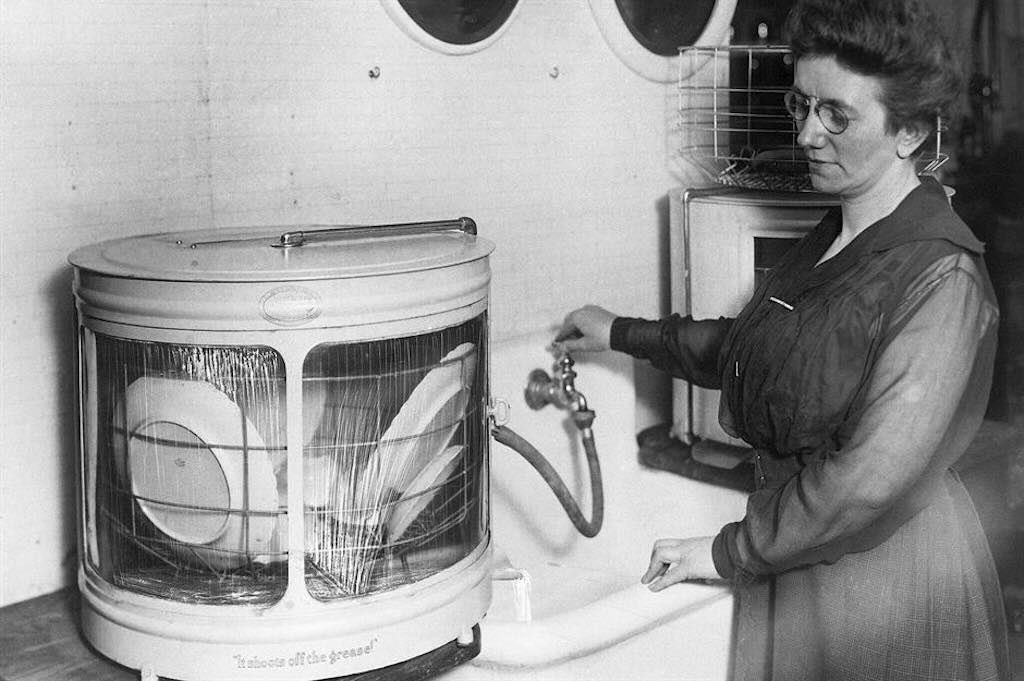 early-dishwasher