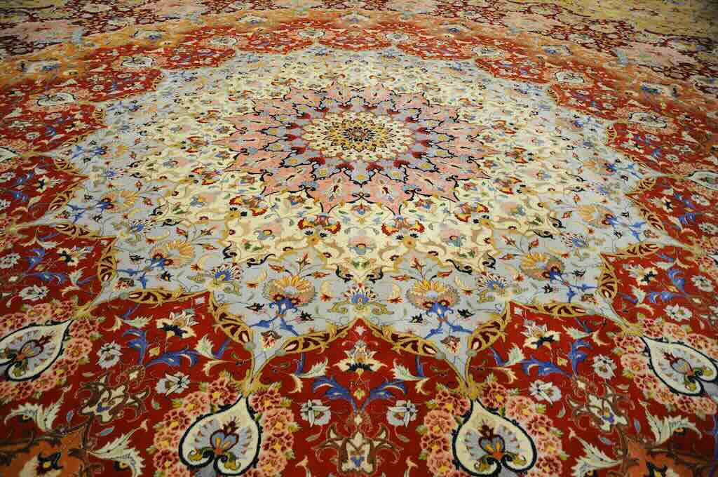 mosque.carpet-detail