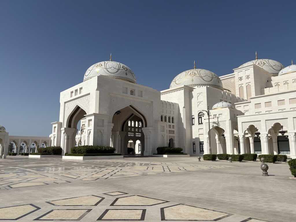 qasr-al-watan-main-entrance