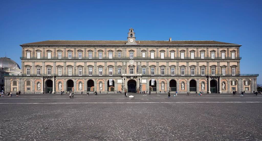palazzo-reale-napoli