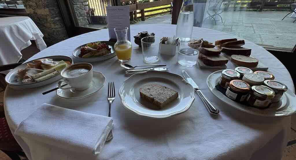 mont-blanc-breatfast1