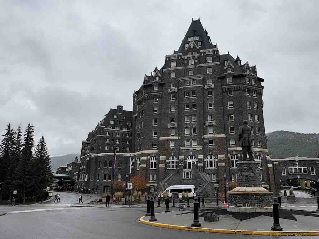 fairmont-banff