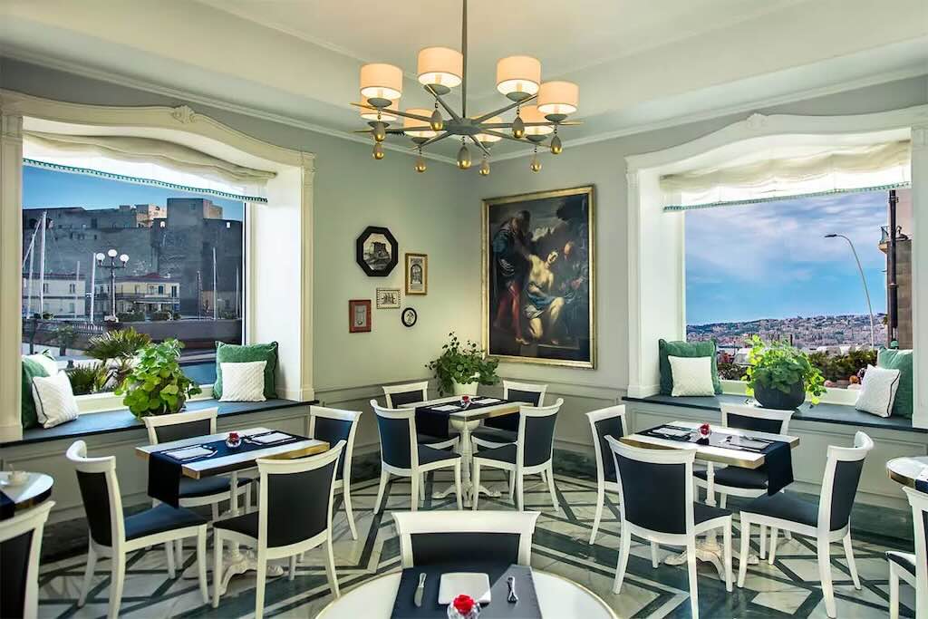 hotel-santa-lucia-breakfast-room