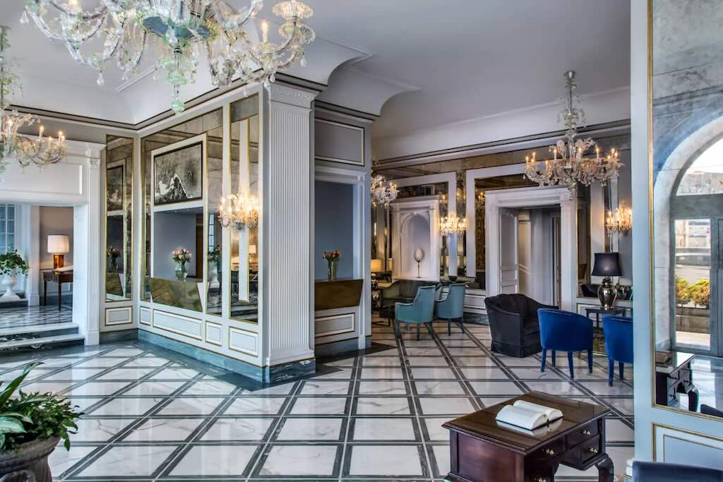 hotel-santa-lucia-lobby