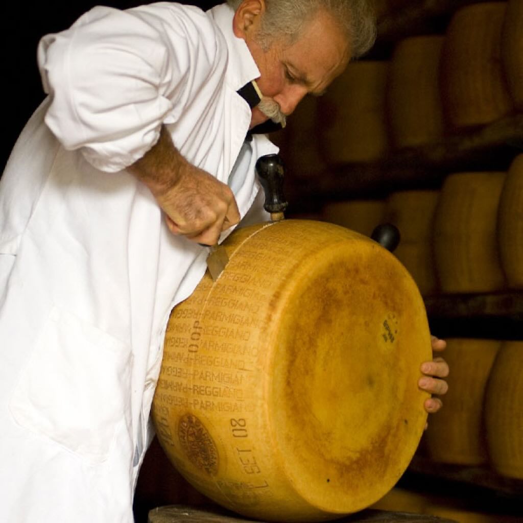 Parmigiano diameter