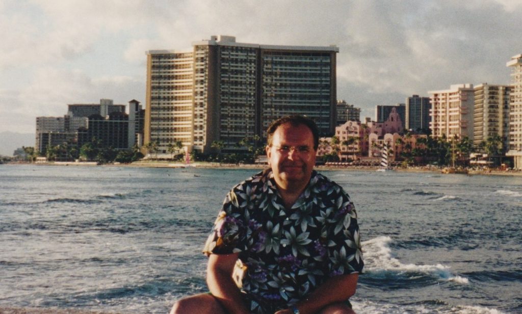 Geoff on Waikiki Beach 27 October 1999