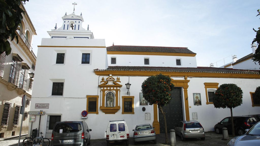 Iglesia Santiago Mayor next to Hospes Las Casas del Rey de Baeza, Seville