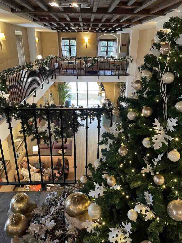 Palacio de San Esteban lobby