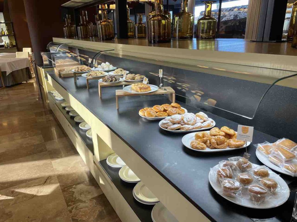 Parador Lorca Breakfast