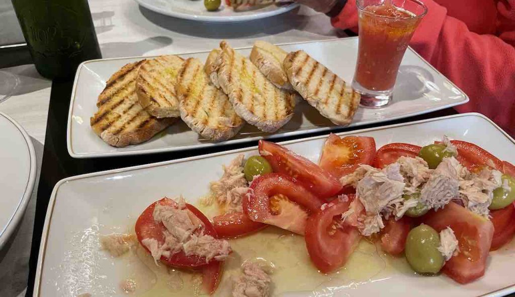 Parador Lorca Tomato Tuna